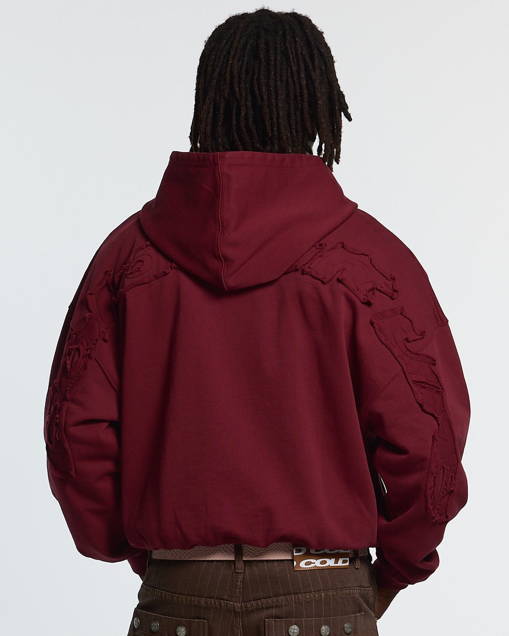 DISTRESS CURVED HOODIE BURGUNDY