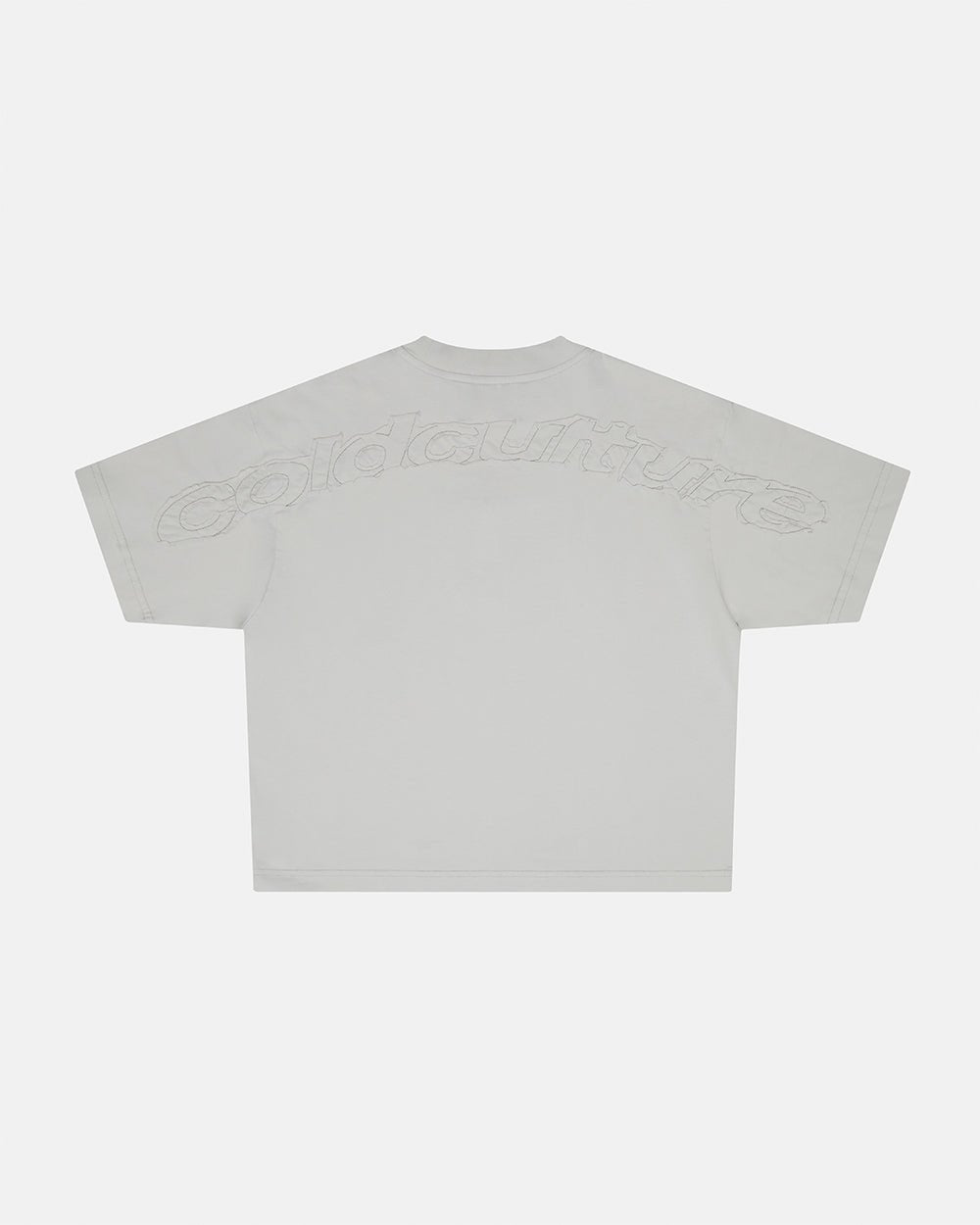 DISTRESS CURVED TEE PEARL GREY