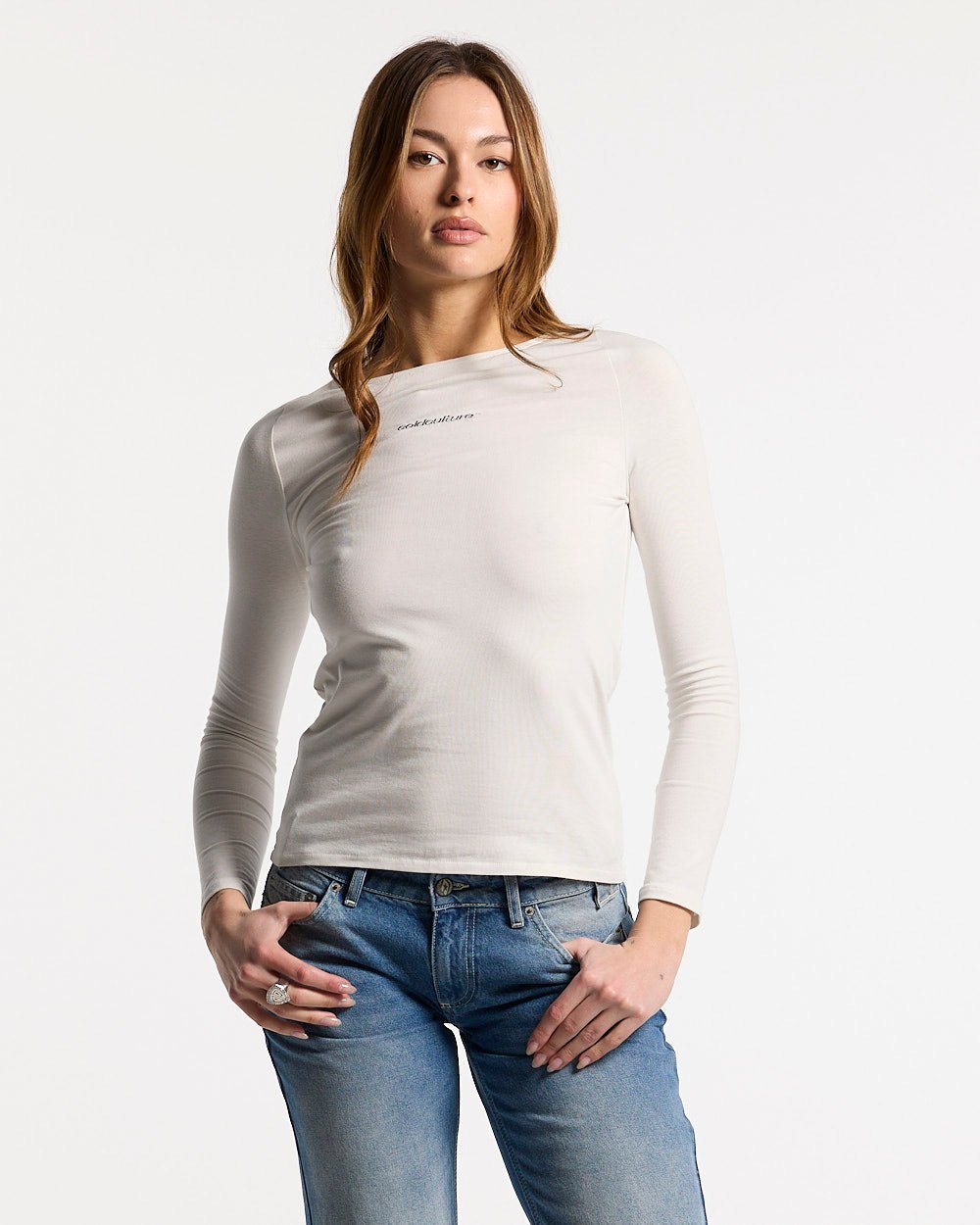 ESSENTIAL LONGSLEEVE TEE WHITE