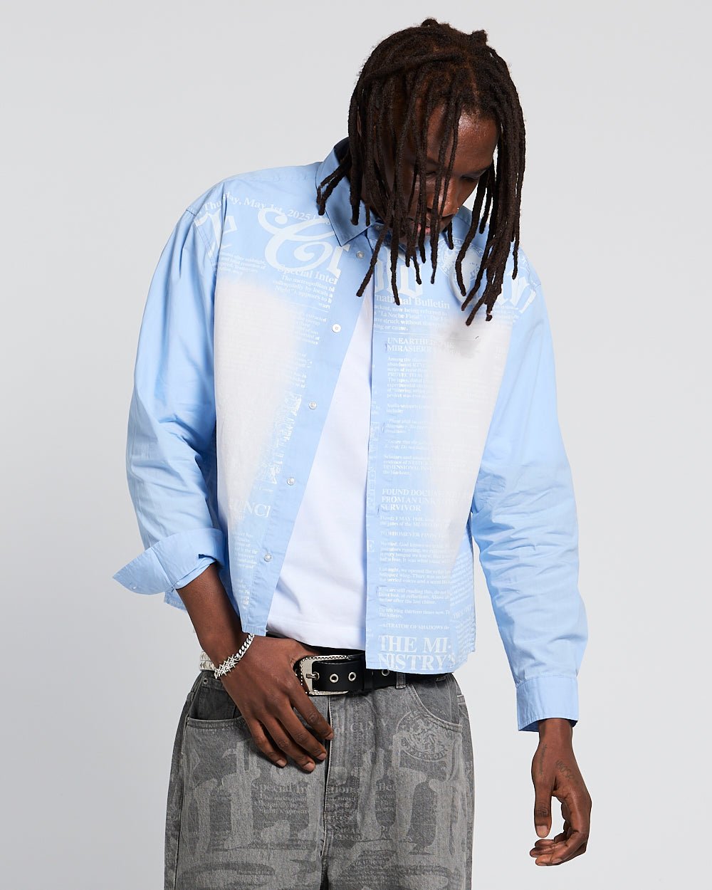NEWSPAPER LONGSLEEVE SHIRT BABY BLUE