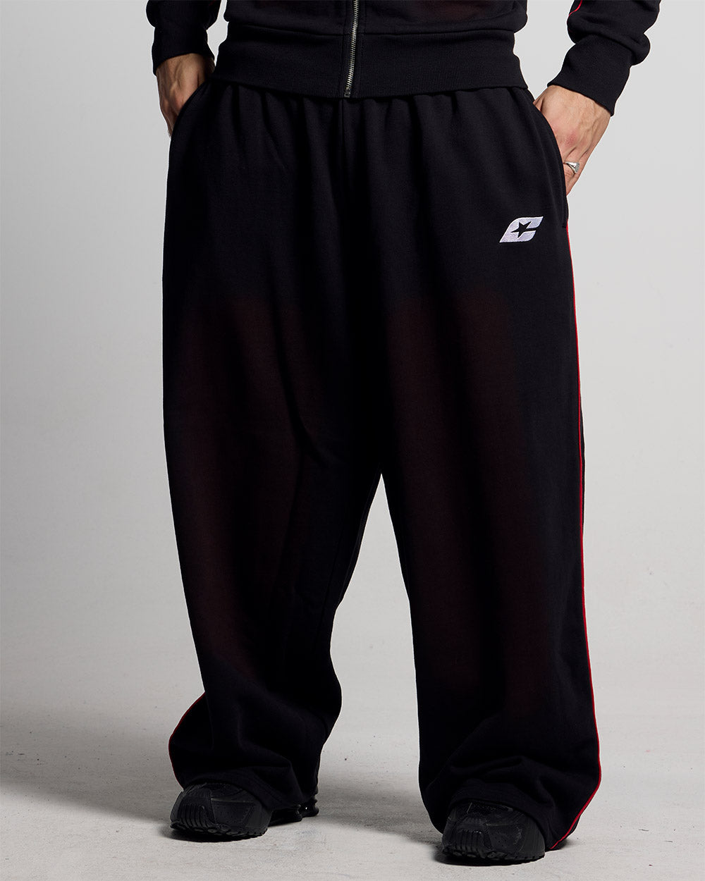 SAVAGE WASHED PANTS BLACK & RED