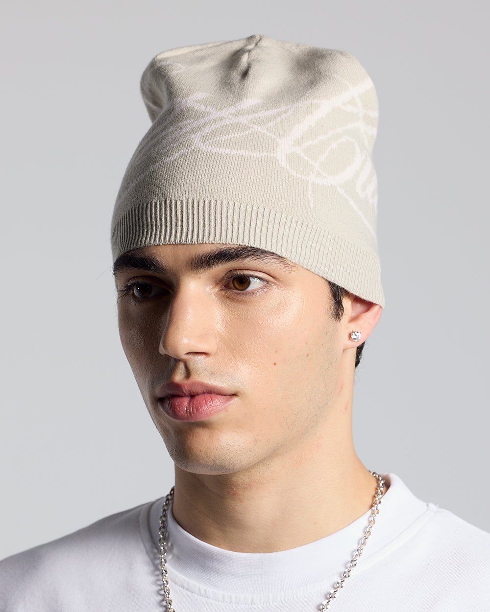 SCRIPT BEANIE BEIGE